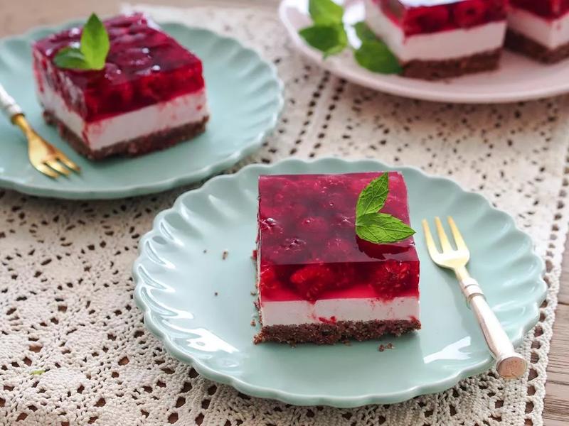 Odkryj radość pieczenia: pyszne ciasto malinowe w łatwych przepisach dla każdego