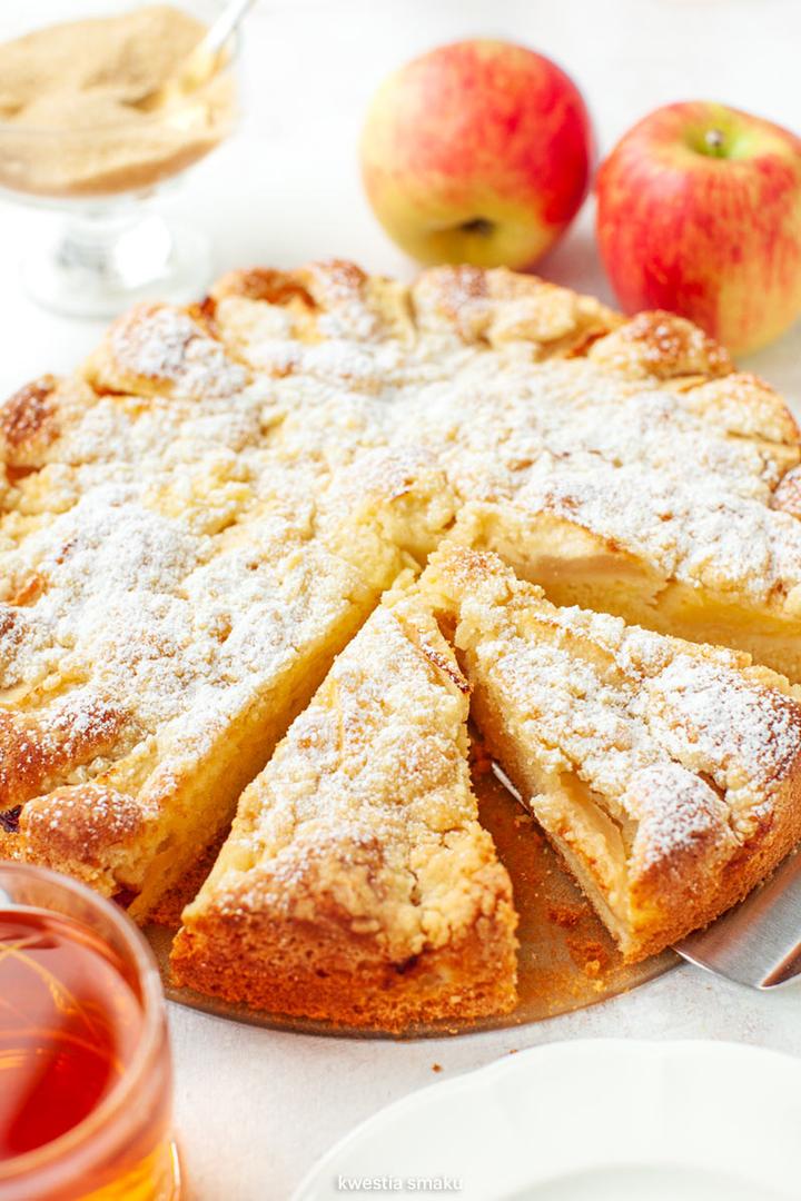 Ciasto z marmoladą jabłkową