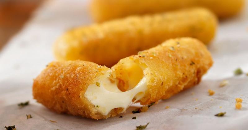 Serowe składniki do burgera drwala