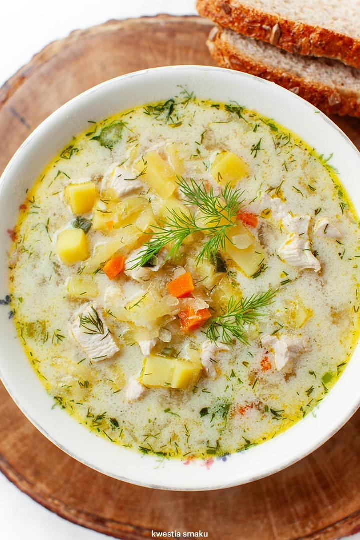 Zupa ogórkowa kalorie