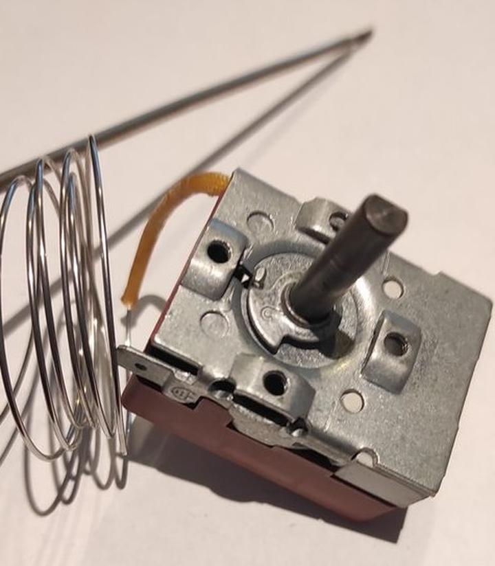 Jak naprawić termostat piekarnika