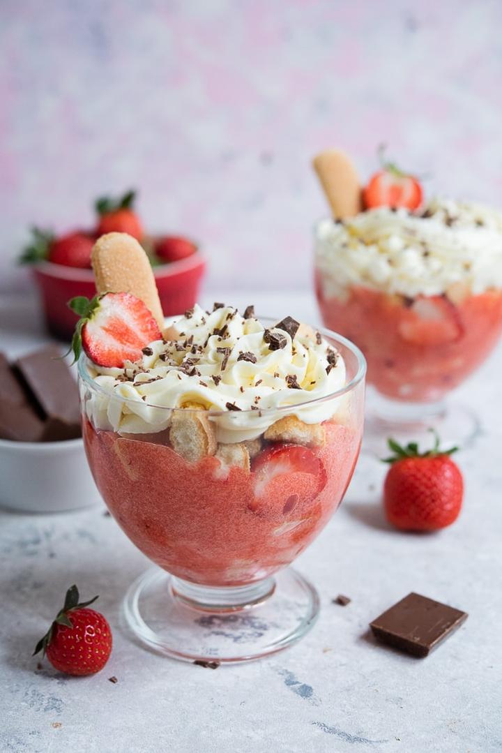 Przepisy na truskawkowe ciasta