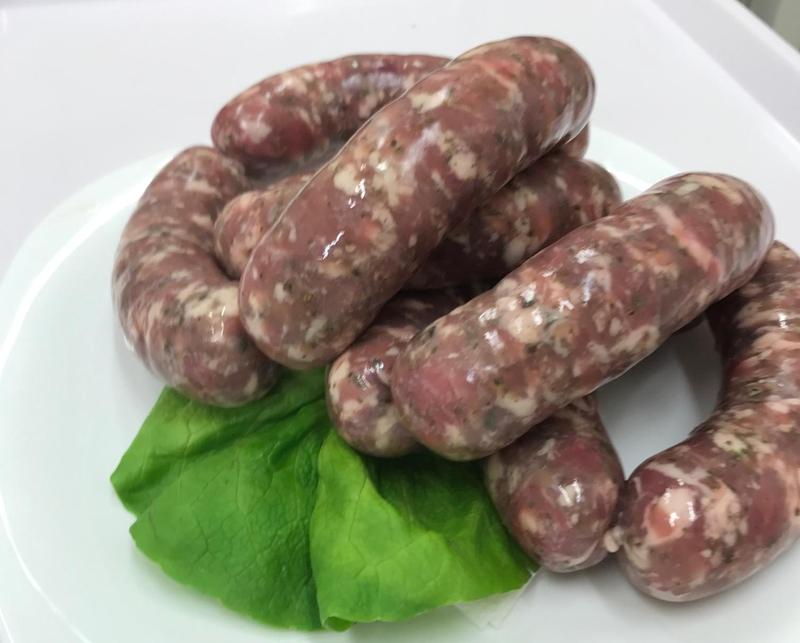 Odkryj tajemnice mistrzów wędliniarstwa: ile przypraw do kiełbasy dla doskonałego smaku?