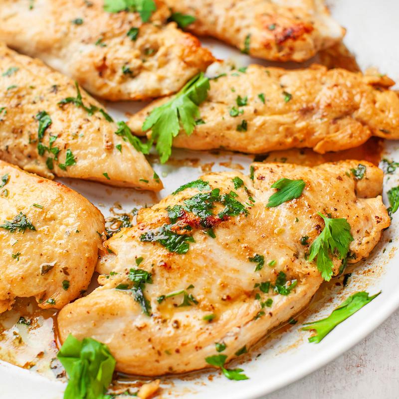 Pyszne eskalopki z kurczaka – proste przepisy na idealny obiad w kilka minut