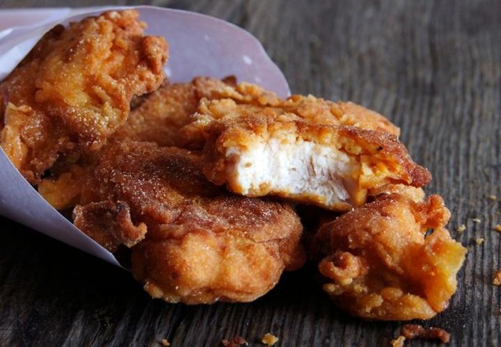 Pyszne nuggetsy z kurczaka KFC – odkryj sekret idealnego przepisu, który zachwyci każdego smakosza!