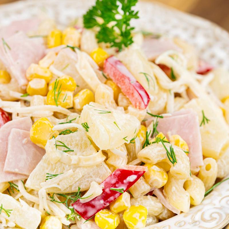 Smakowite inspiracje: jak zrobić sałatkę z ananasem – przepis krok po kroku i pyszne warianty