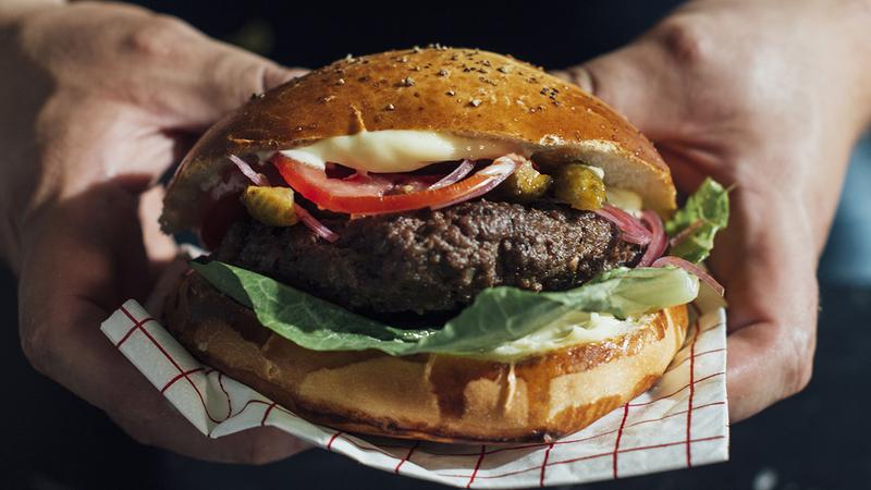 Kaloryczność hamburgera wołowego