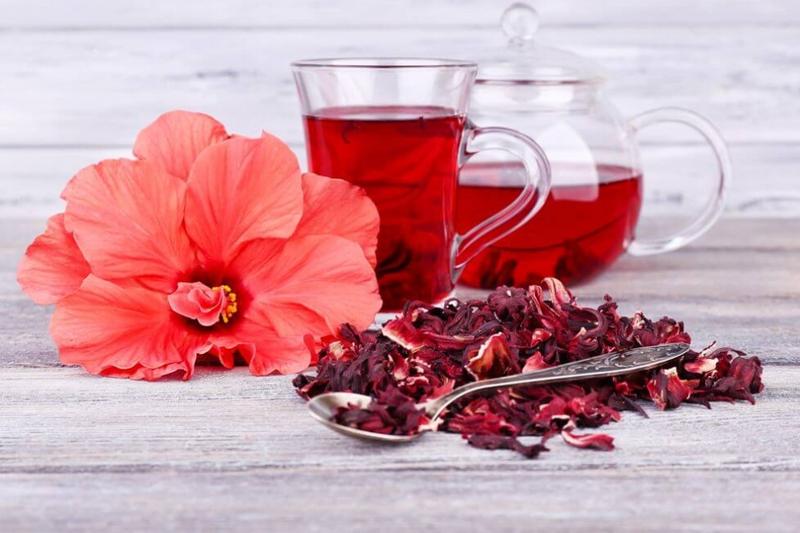 Herbaty, które pomogą obniżyć ciśnienie krwi w naturalny sposób