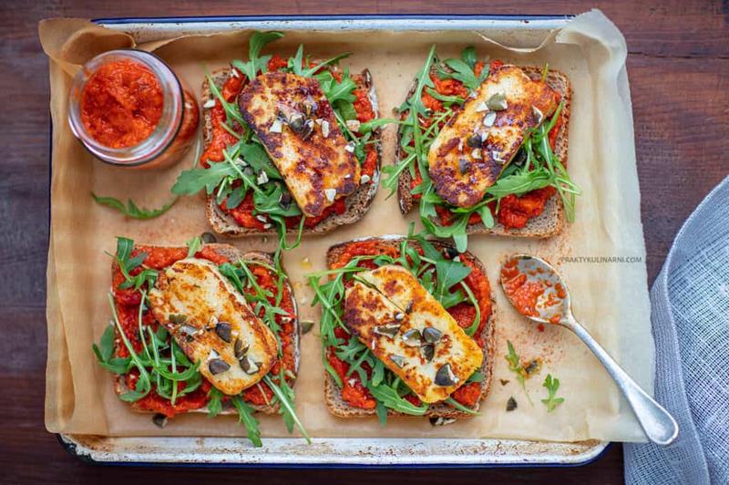 Halloumi w kuchni: proste przepisy na pyszne dania, które pokochasz