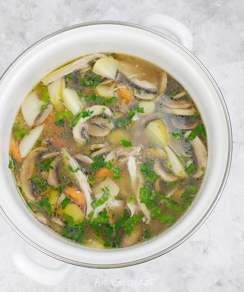 Jak doprawić zupę pieczarkową