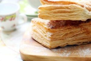 Zachwyć Gości Na Sylwestra: Pyszne Przepisy Z Ciasta Francuskiego