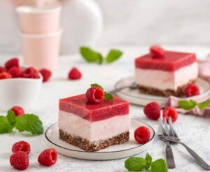 Pyszne ciasto Filadelfia z wiśniami – prosty przepis bez pieczenia