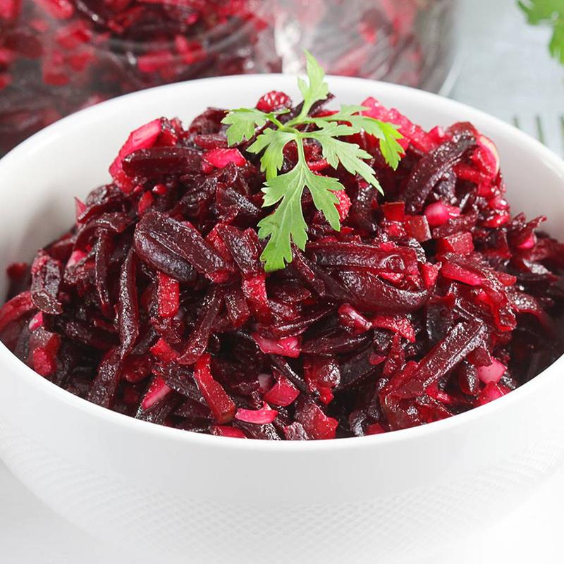 Sałatka z buraków czerwonych – odkryj pyszne przepisy i zdrowotne porady