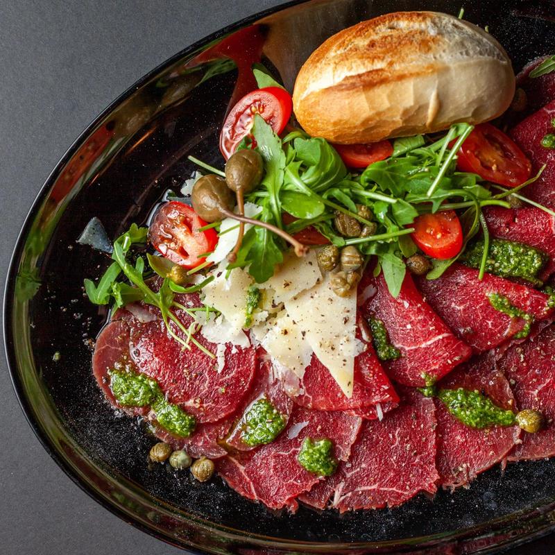 Zachwycające carpaccio z wołowiny - proste przepisy dla prawdziwych smakoszy