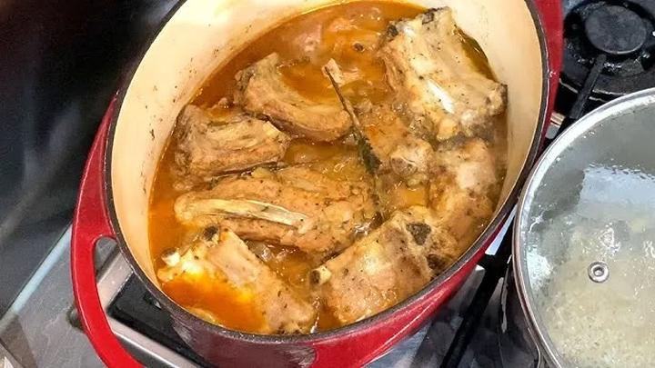 Składniki wzbogacające zupę z żeberkami