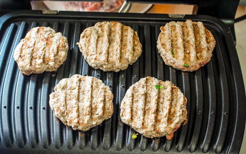 Soczyste i chrupiące burgery