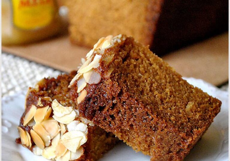 Odkryj smaki – pyszne ciasto miodowe w sprawdzonym przepisie pełnym sekretów